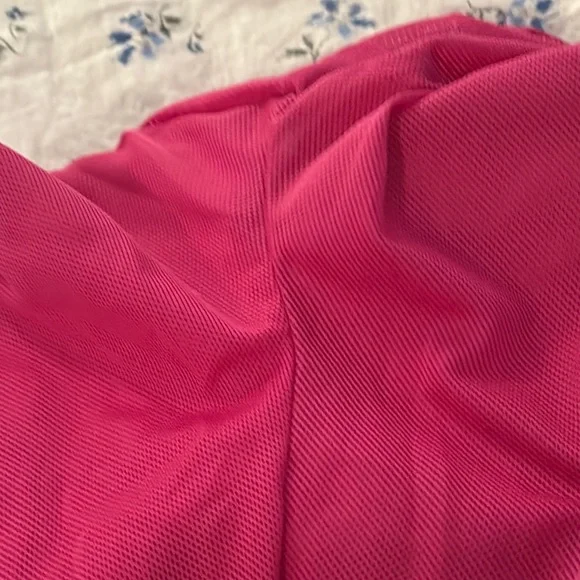 Nike Men's Vibrant Pink Athletic Shorts - Picture 6 of 6